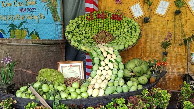 Mãn nhãn trái cây tạo hình ở "vương quốc" xoài Cao Lãnh