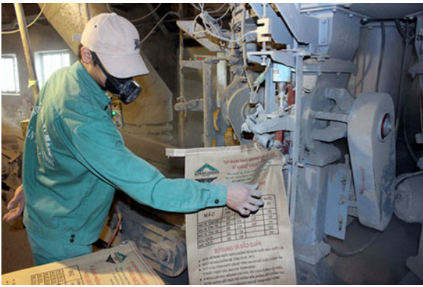 Dự báo trong năm 2022, các doanh nghiệp ngành xi măng còn đối diện với nhiều rủi ro vì nhu cầu xi măng thực tế có thể thấp hơn dự kiến do giá xi măng tăng cao trong thời gian vừa qua.