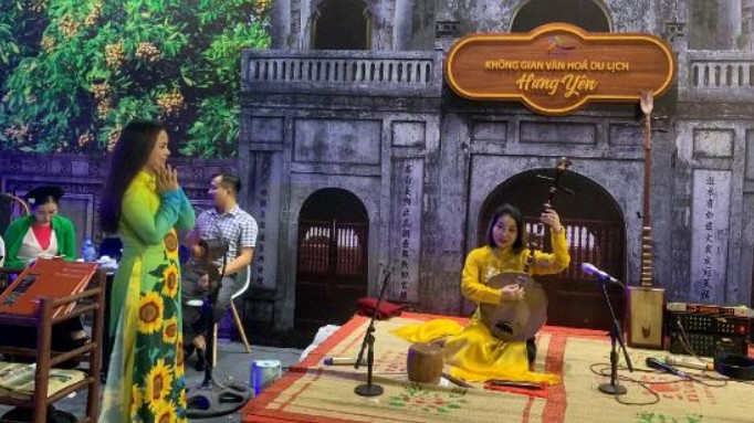 Khai mạc triển lãm "Không gian Di sản văn hóa Việt Nam"