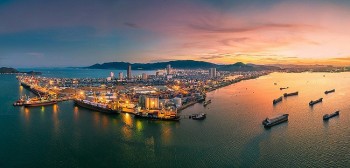 Phấn đấu đưa Quy Nhơn trở thành trung tâm kinh tế biển quốc gia