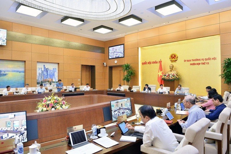 Trưởng Ban Dân nguyện Dương Thanh Bình báo cáo công tác dân nguyện của Quốc hội tháng 5 và tháng 6 năm 2022. Trưởng Ban Dân nguyện Dương Thanh Bình báo cáo công tác dân nguyện của Quốc hội tháng 5 và tháng 6 năm 2022.