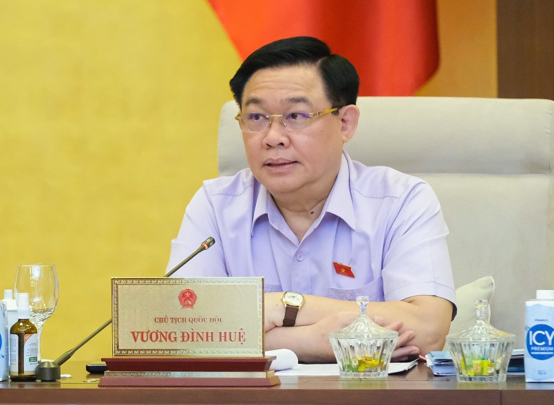 Chủ tịch Quốc hội Vương Đình Huệ khẳng định việc ban hành Nghị quyết là rất cần thiết và cấp bách đồng thời đề nghị các cơ quan cần tập trung thảo luận kỹ lưỡng để đi đến thống nhất các nội dung, sớm ban hành được văn bản này