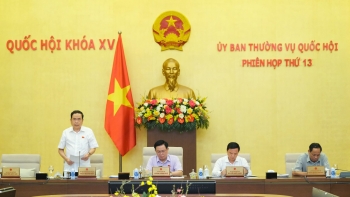 Thông qua Nghị quyết về chức năng, nhiệm vụ, quyền hạn và cơ cấu tổ chức của Ban Công tác đại biểu