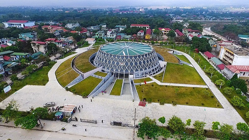 Điện Biên phấn đấu đưa du lịch trở thành ngành kinh tế mũi nhọn.