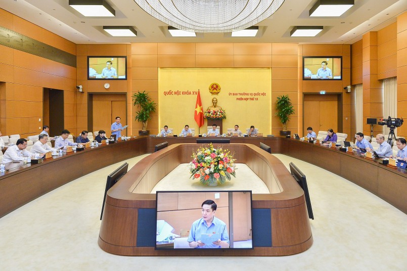 Tổng Thư ký Quốc hội, Chủ nhiệm Văn phòng Quốc hội Bùi Văn Cường tại phiên họp