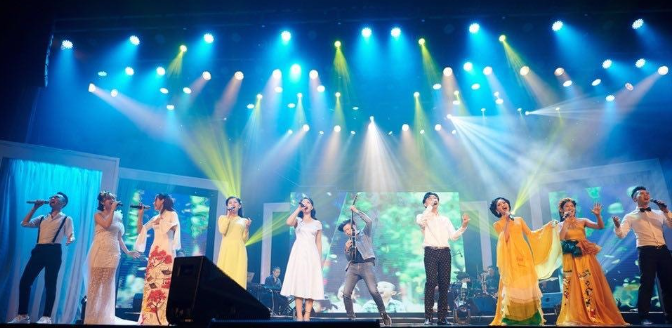 Top 10 thí sinh cuộc thi Giọng hát hay Hà Nội 2020. Top 10 thí sinh cuộc thi Giọng hát hay Hà Nội 2020.