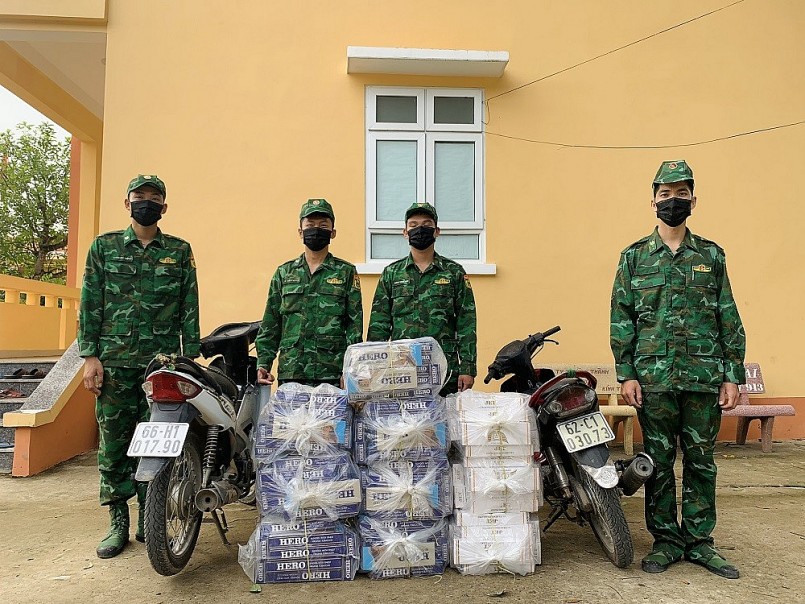 Tang vật cùng phương tiện bị thu giữ