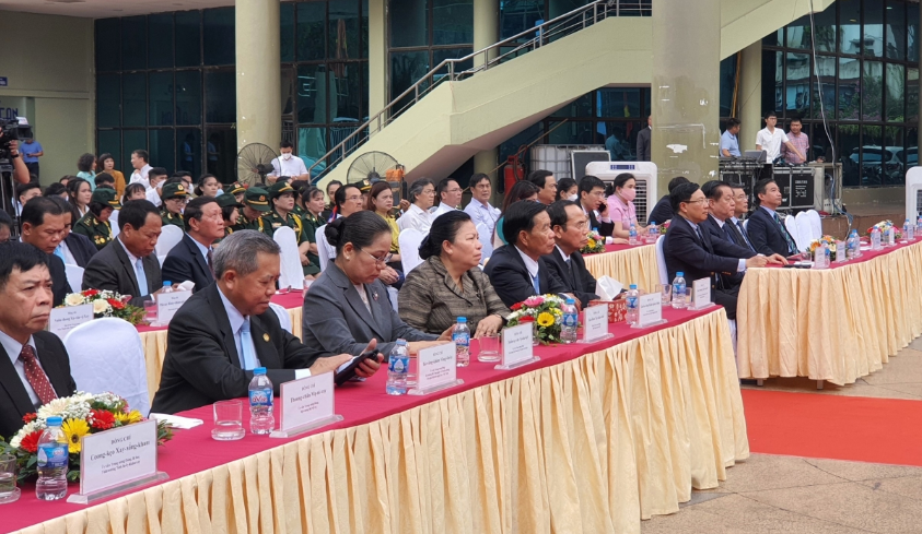 Triển lãm ảnh “Tình hữu nghị Lào - Việt Nam đời đời bền vững”