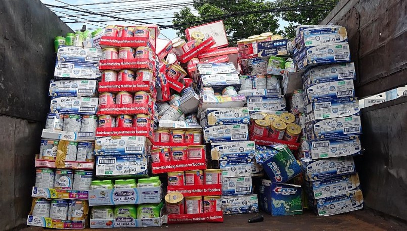 Lượng lớn hàng hóa vi phạm chuẩn bị tiêu hủy Lượng lớn hàng hóa vi phạm chuẩn bị tiêu hủy