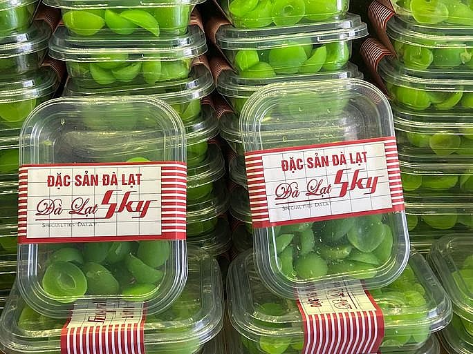 Nhiều mặt hàng bày bán không rõ nguồn gốc xuất xứ