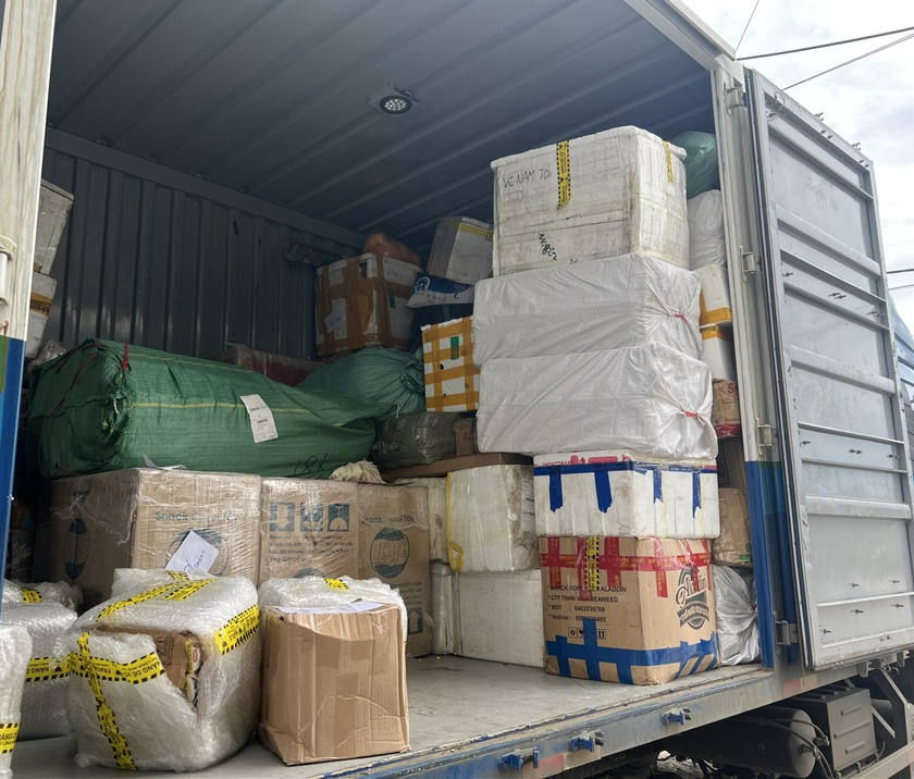 Phú Yên: Tạm giữ trên 7.670 sản phẩm hàng hóa vận chuyển trái phép