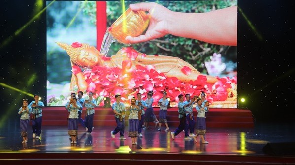 Giao lưu văn hoá nghệ thuật để lan toả tình hữu nghị Việt – Lào