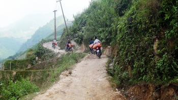 Đầu tư cơ sở hạ tầng thiết yếu vùng đồng bào dân tộc thiểu số và miền núi