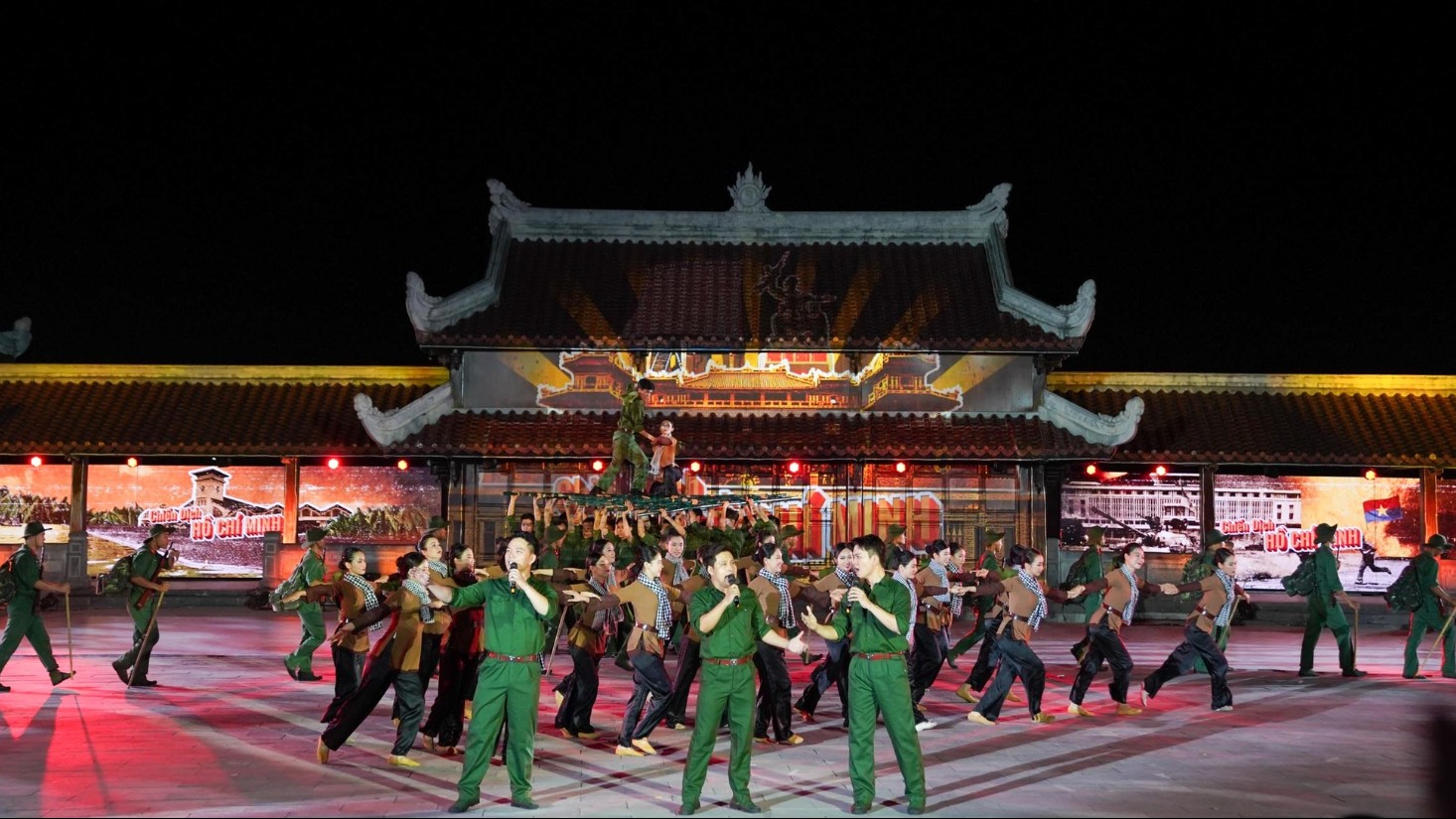 Chương trình nghệ thuật "Khát vọng hòa bình" trên vùng đất thiêng Quảng Trị