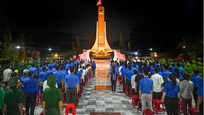 Nhiều hoạt động ý nghĩa tại triển lãm “75 năm đền ơn đáp nghĩa