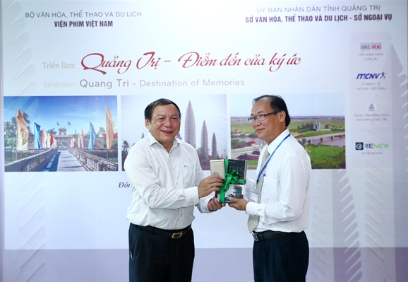 Khai mạc Triển lãm “Quảng Trị - Điểm đến của ký ức”