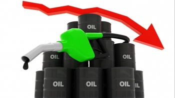 Giá xăng dầu hôm nay 26/7/2022: Dầu thô lại quay đầu giảm mạnh