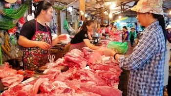 Thực hiện ngay các biện pháp bảo đảm cân đối nguồn cung cầu thịt lợn