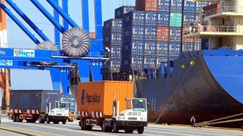 Giải quyết kiến nghị về đóng phí sử dụng hạ tầng khu vực cửa khẩu cảng biển