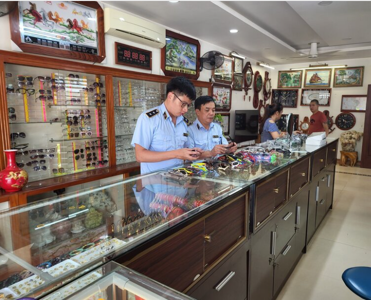 Thái Nguyên: Thu giữ hàng loạt sản phẩm không rõ nguồn gốc