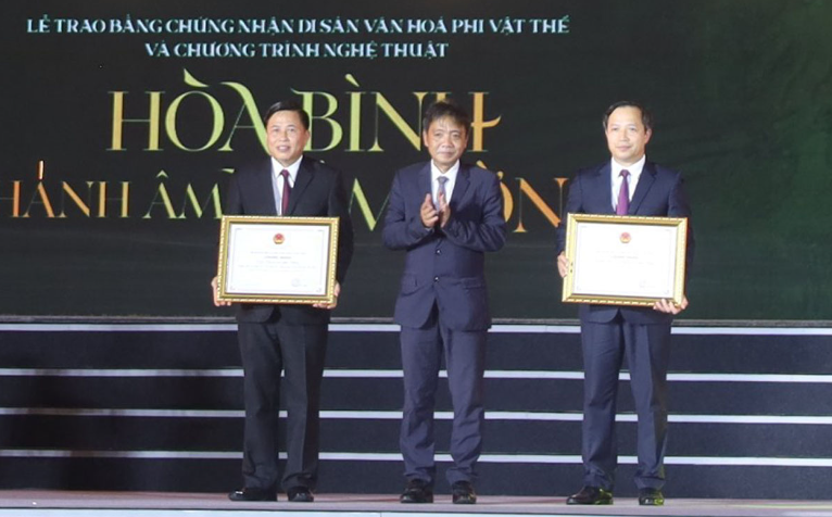 Khai mạc “Thanh âm xứ Mường và Lễ hội Carnaval Hòa Bình 2022”