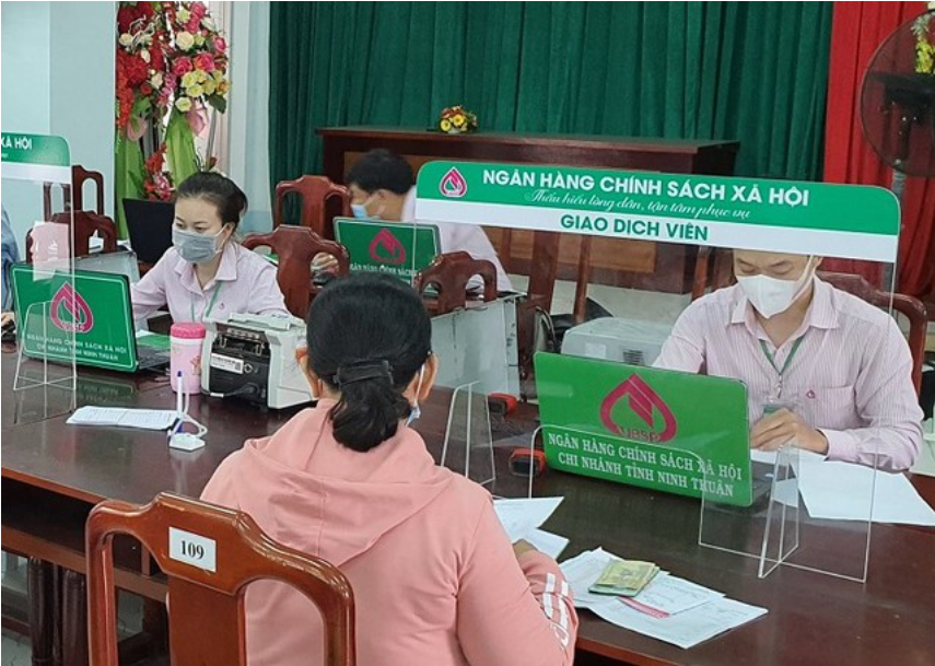 Tạo điều kiện thuận lợi cho người dân tiếp cận vốn