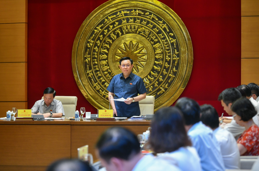 Chủ tịch Quốc hội làm việc với Viện Nghiên cứu lập pháp về công tác chuẩn bị đóng góp ý kiến đối với các dự án luật được trình tại Kỳ họp thứ 4, Quốc hội khóa XV Chủ tịch Quốc hội làm việc với Viện Nghiên cứu lập pháp về công tác chuẩn bị đóng góp ý kiến đối với các dự án luật được trình tại Kỳ họp thứ 4, Quốc hội khóa XV