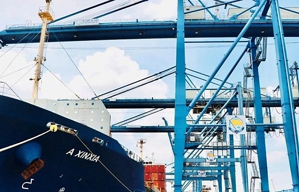 Tân Cảng - Hiệp Phước vừa đón thành công đón tuyến dịch vụ mới TVT2. Ảnh: Q.K Tân Cảng - Hiệp Phước vừa đón thành công đón tuyến dịch vụ mới TVT2. Ảnh: Q.K