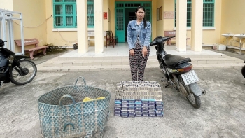 An Giang: Bắt quả tang đối tượng vận chuyển 498 bao thuốc lá ngoại nhập lậu