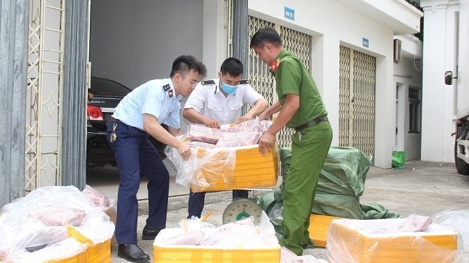 Thanh Hóa: Bắt 1,2 tấn nội tạng động vật không rõ nguồn gốc