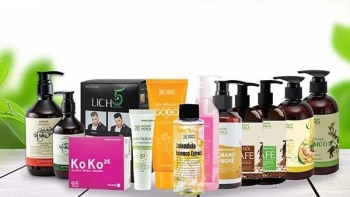 Giá mỹ phẩm dầu gội thương hiệu “Cỏ cây hoa lá”