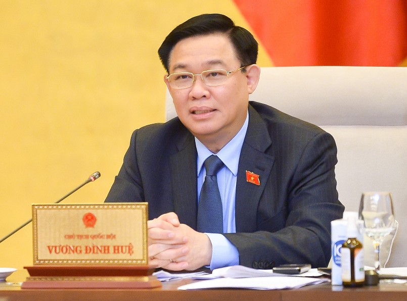Chủ tịch Quốc hội Vương Đình Huệ cho ý kiến tại Phiên họp Chủ tịch Quốc hội Vương Đình Huệ cho ý kiến tại Phiên họp