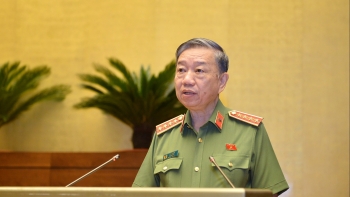 Môi trường mạng là vấn đề rất mới, chưa đủ hành lang pháp lý