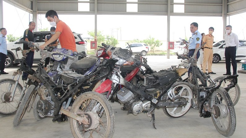 Thanh Hoá: Tiêu hủy nhiều mặt hàng vi phạm hành chính