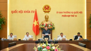 Bế mạc phiên họp thứ 14 của Ủy ban Thường vụ Quốc hội