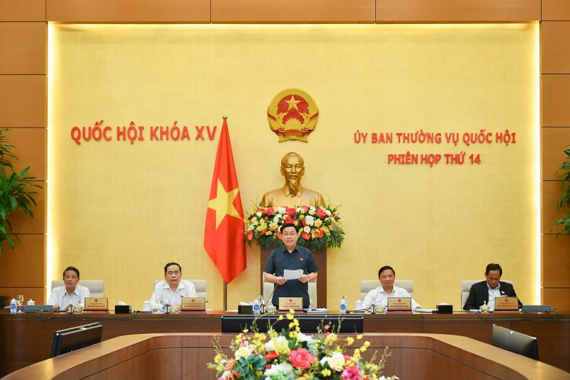 Chủ tịch Quốc hội Vương Đình Huệ đề nghị các cơ quan chuẩn bị tốt cho phiên họp chuyên đề pháp luật Chủ tịch Quốc hội Vương Đình Huệ đề nghị các cơ quan chuẩn bị tốt cho phiên họp chuyên đề pháp luật