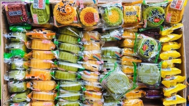 Người tiêu dùng cẩn trọng khi mua Bánh trung thu mini vài chục nghìn đồng/kg