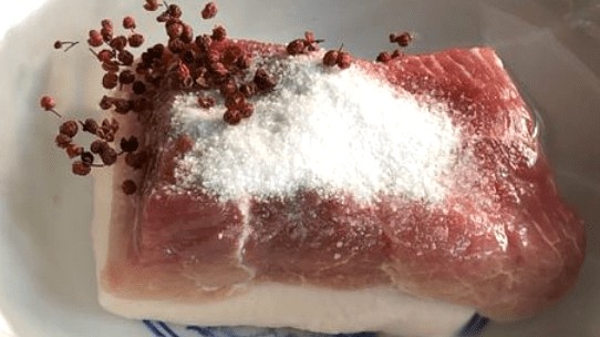 Giá thịt lợn hôm nay 13/8/2022: Ổn định trong ngày cuối tuần