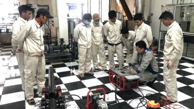 Hỗ trợ người lao động nghèo đi làm việc ở nước ngoài