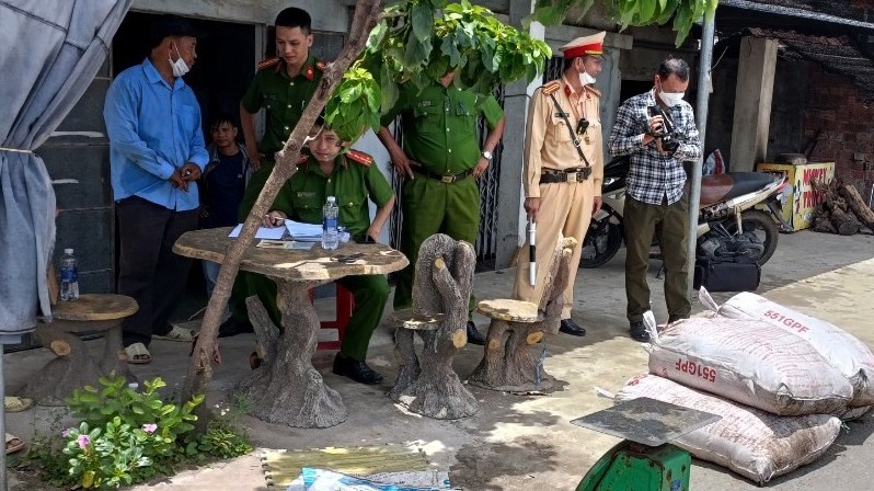 Quảng Nam: Phát hiện gần 04 tạ mỡ động vật bốc mùi hôi thối