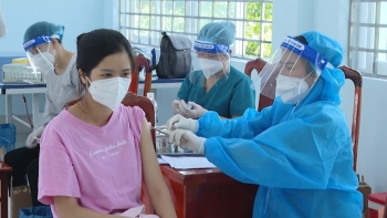 Kiên quyết kiểm soát dịch COVID-19 có hiệu quả để phát triển bền vững kinh tế - xã hội