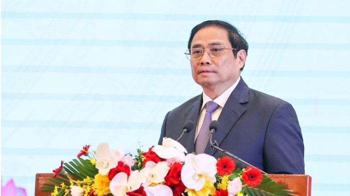 Phấn đấu làm chủ hoàn toàn công nghệ, hoàn thành xuất sắc nhiệm vụ đặc biệt quan trọng, thiêng liêng, cao cả, có ý nghĩa vô cùng to lớn