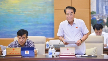 Thực hiện đồng bộ các giải pháp tháo gỡ vấn đề thiếu thuốc, vật tư tại các cơ sở y tế