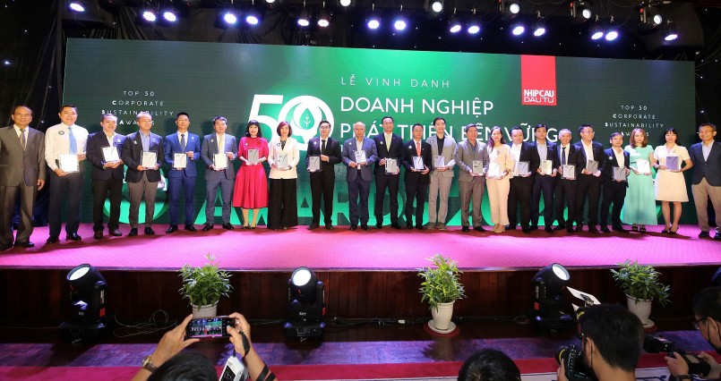  Vinamilk là 1 trong 25 doanh nghiệp niêm yết được bình chọn trong Top 50 Doanh nghiệp Phát triển Bền vững
