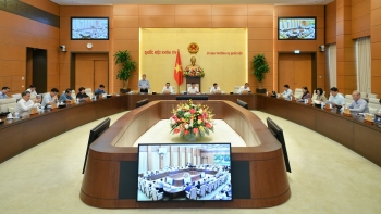 Ủy ban Thường vụ Quốc hội cho ý kiến về dự án Luật Bảo vệ quyền lợi người tiêu dùng (sửa đổi)