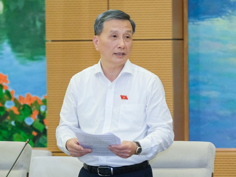 Ủy ban Thường vụ Quốc hội cho ý kiến về dự án Luật sửa đổi, bổ sung một số điều của Luật Tần số vô tuyến điện.