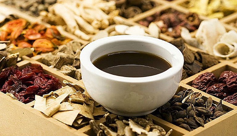 Có thể dùng củ mài kết hợp với rất nhiều dược liệu khác để chữa bệnh Có thể dùng củ mài kết hợp với rất nhiều dược liệu khác để chữa bệnh