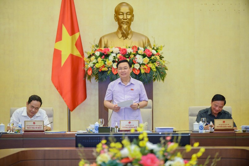 Chủ tịch Quốc hội Vương Đình Huệ phát biểu bế mạc phiên họp Chủ tịch Quốc hội Vương Đình Huệ phát biểu bế mạc phiên họp