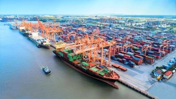 Điều chỉnh thẩm quyền quản lý nhà nước tại cảng, bến thủy