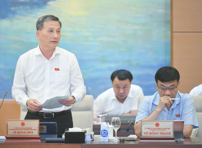 Chủ nhiệm Ủy ban Khoa học, Công nghệ và Môi trường Lê Quang Huy.